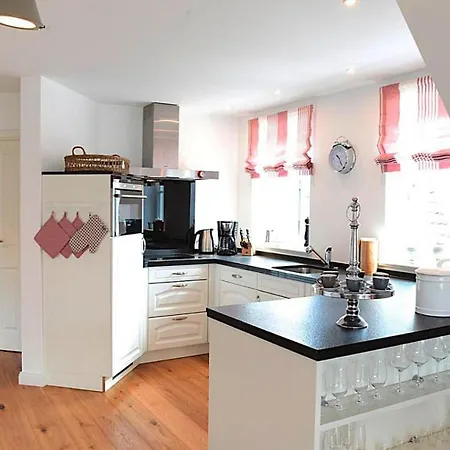 - Dns10065-eyb Apartament *